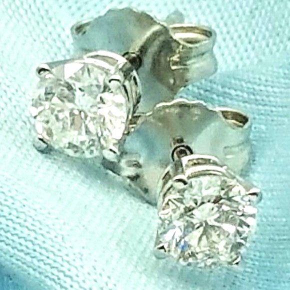 Beautiful 14K Karat White Gold Designer Stud Earrings with Diamonds & Backings